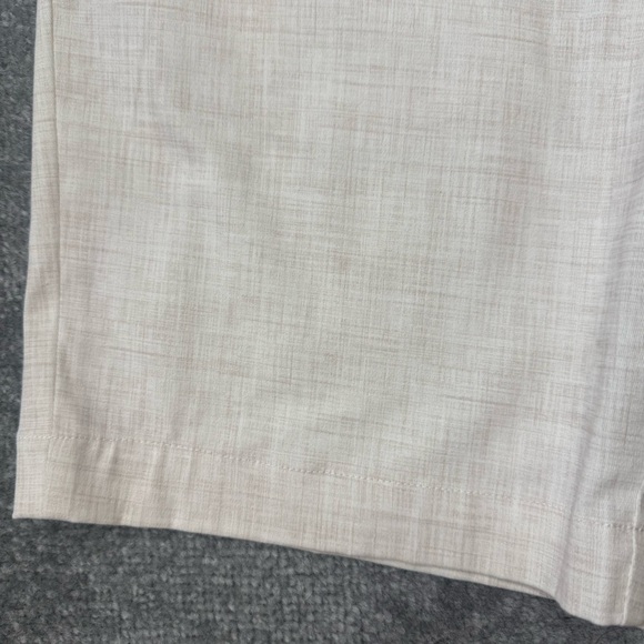 Construct Shorts Mens 32 Beige Golf Casual Summer Flat Front 8” Inseam Stretch - Picture 2 of 7